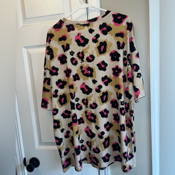 Women’s oversized leopard tshirt size XL - Picture 3 of 6